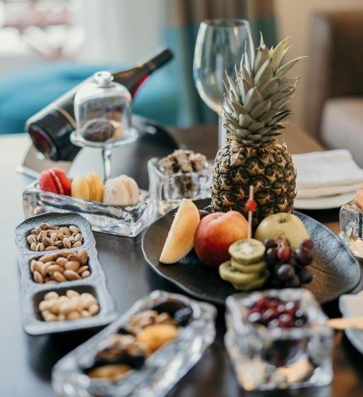 هتل Arkin Palm Beach