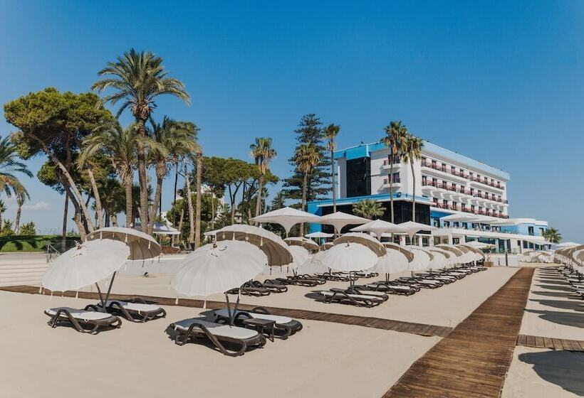 هتل Arkin Palm Beach