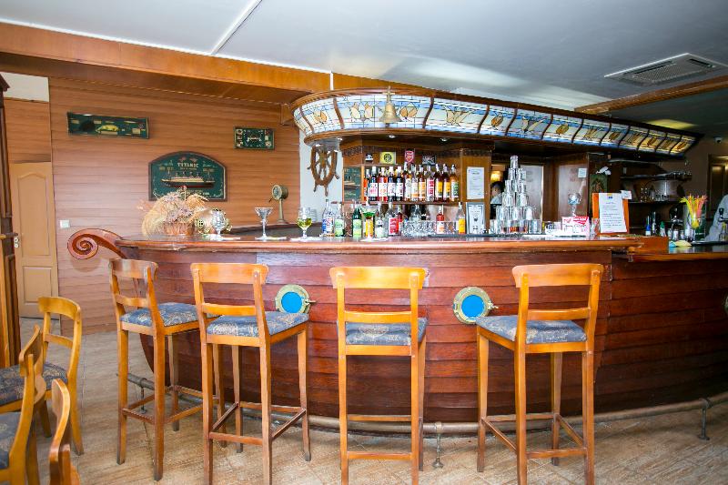 هتل Chaika Beach Resort