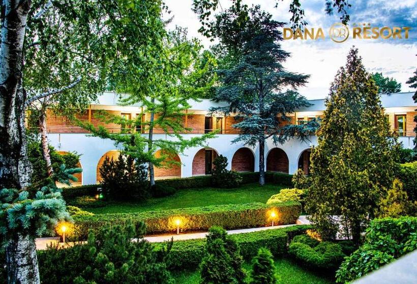 فندق Dana Resort
