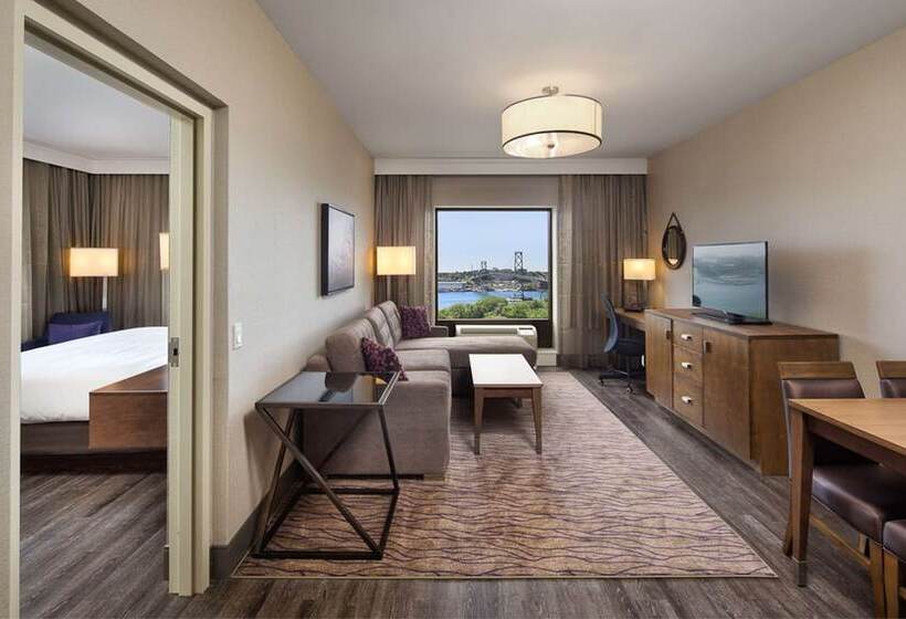 هتل Doubletree By Hilton Halifax Dartmouth
