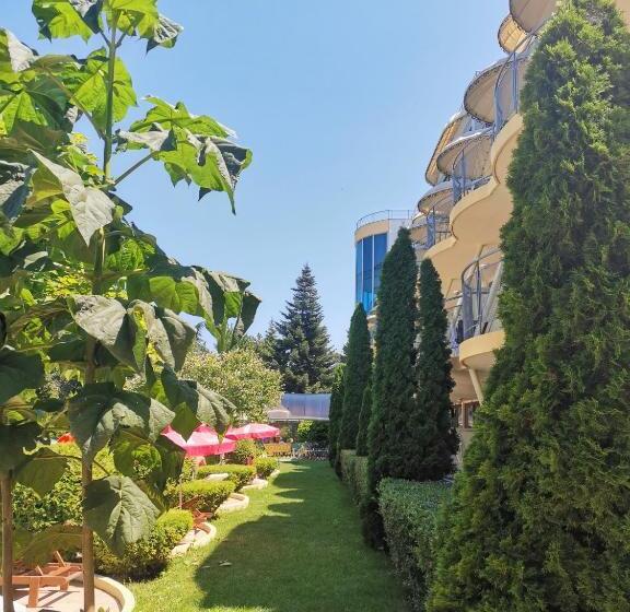هتل Koral   Parking