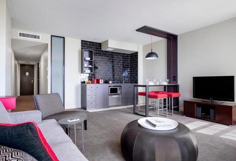 هتل Mantra Hindmarsh Square