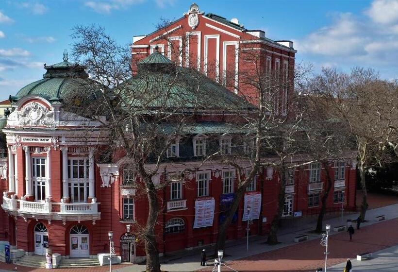 Family Hotel Opera Plaza Former City Mark