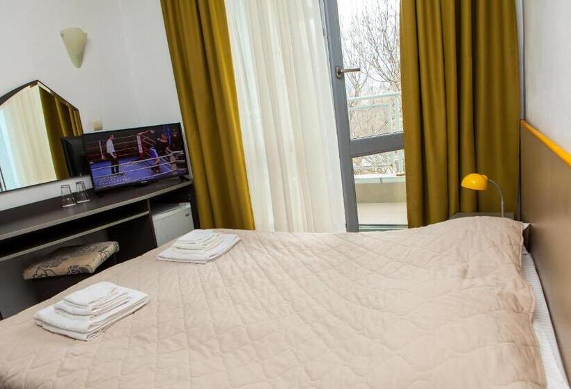 Family Hotel Opera Plaza Former City Mark