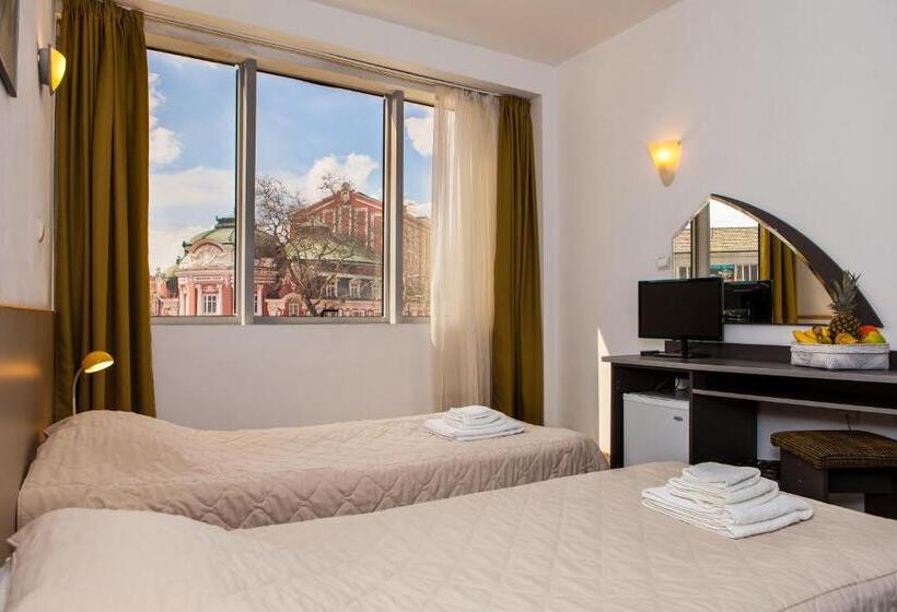 Family Hotel Opera Plaza Former City Mark