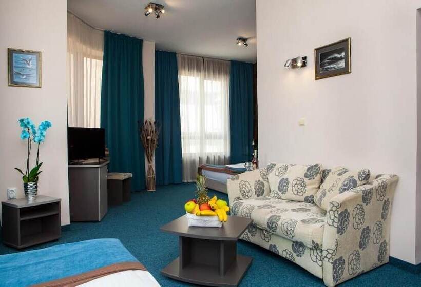 Family Hotel Opera Plaza Former City Mark