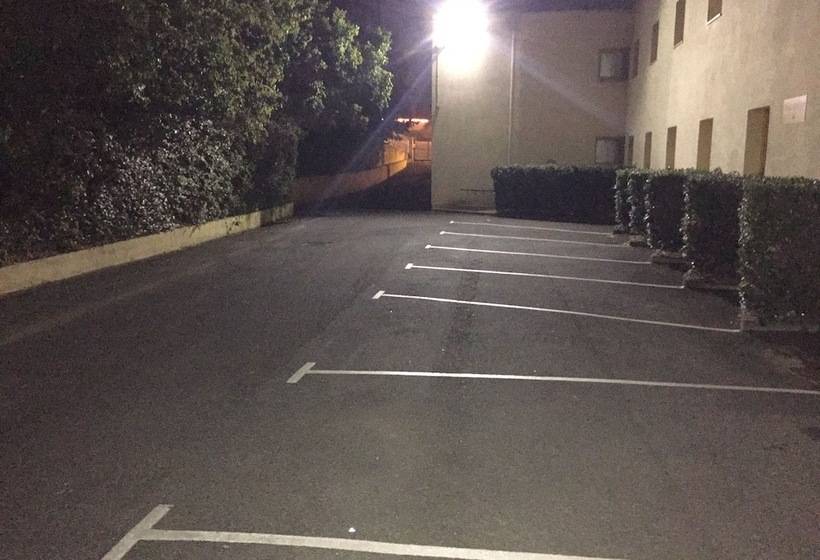 هتل The Originals Access, Hôtel Béziers Est