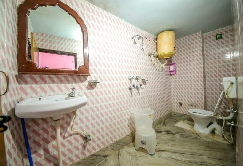 הוסטל Rishikesh Sadan