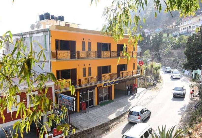 مبيت وإفطار Avlokan  Near Kainchi Dham Mandir