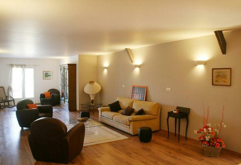 צימר Manoir Théas