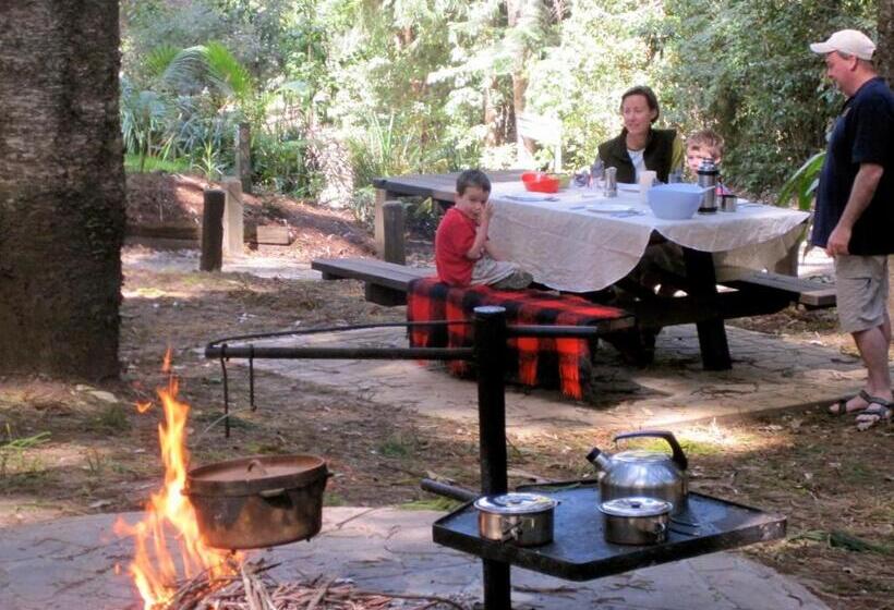Bed and Breakfast Yarrahapinni Homestead