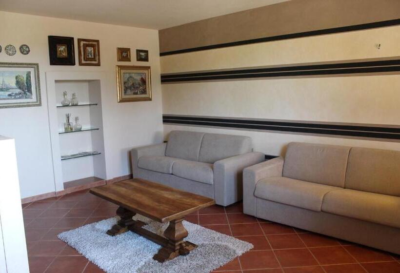 ホテル Agriturismo Sarmore
