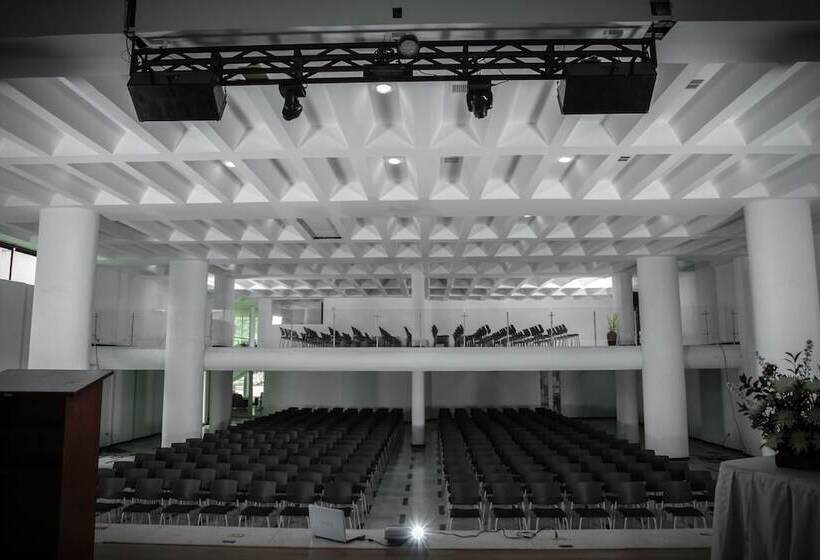 هتل Cariongo Plaza