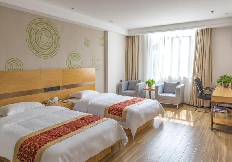 בית מלון כפרי Greentree Inn Guangxi Hepu Huanzhusouthrd.transit Center Express