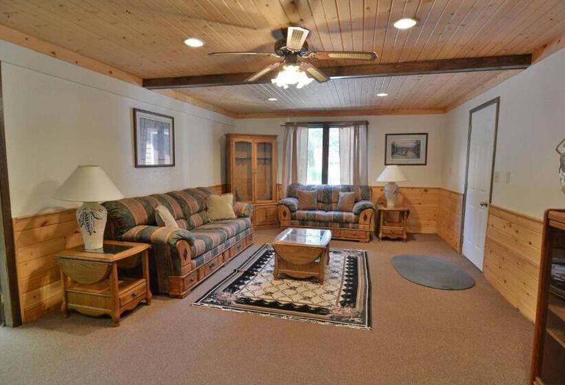 Отель Kenny Lodge Condo