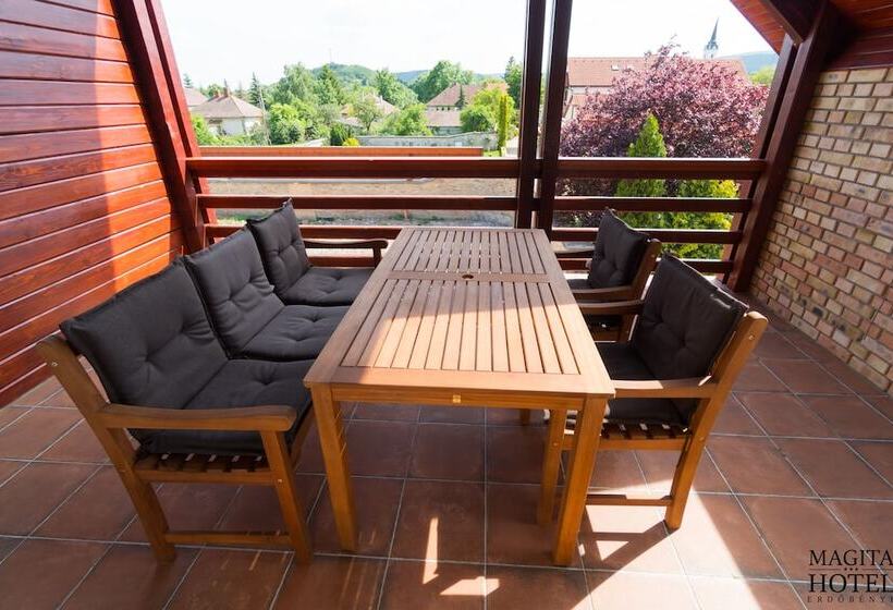 בית מלון כפרי Magita