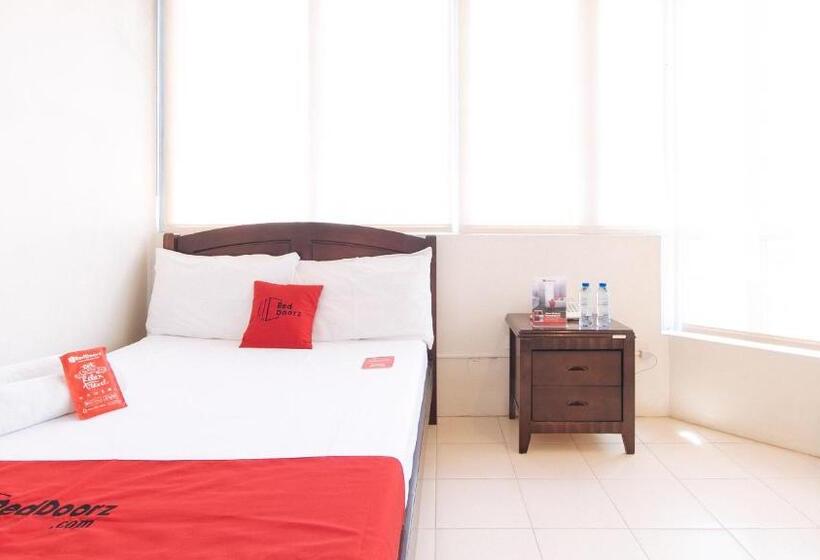 فندق Reddoorz Plus @ E Rodriguez Corner Banawe