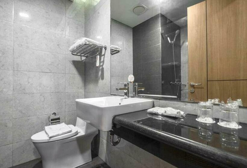 فندق Vasaka  Makassar  Managed By Dafam