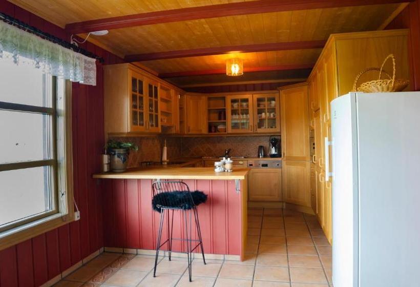 בית מלון כפרי Høvringen Fjellstue