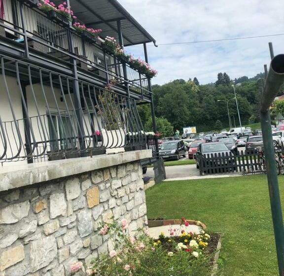 پانسیون Enjoyit Rooms