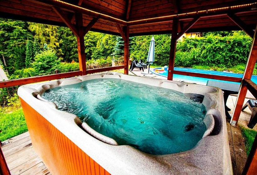 پانسیون Penzion Adélka Janské Lázně