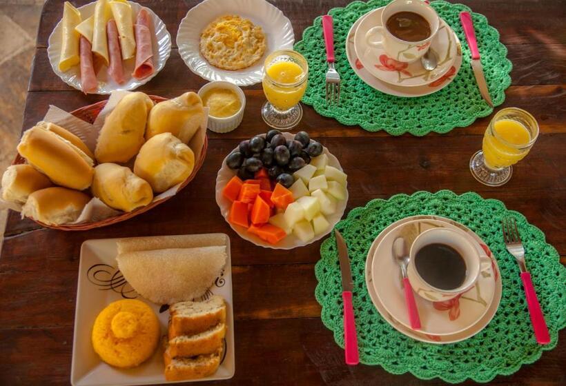 پانسیون Pousada Flambaião