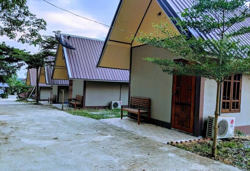 هتل Bansuanphuhong Resort