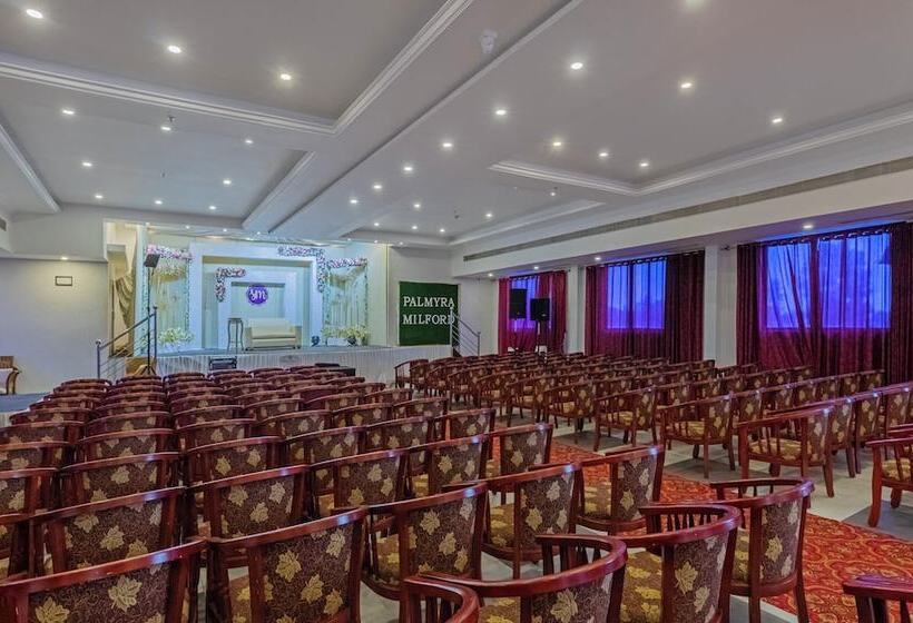 فندق Treebo Premium Palmyra Milford, 2 Km From Alleppey Beach