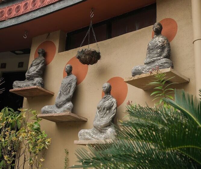渡假胜地  Tathastu Pench