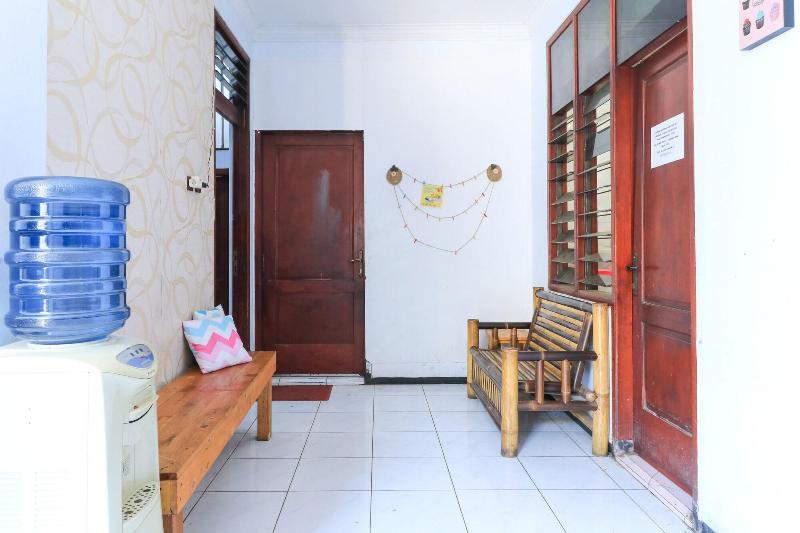 تختخواب و صبحانه Atmosfera Homestay