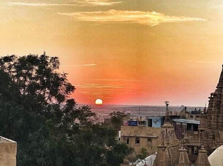 Bed and Breakfast Desert Haveli Guest House