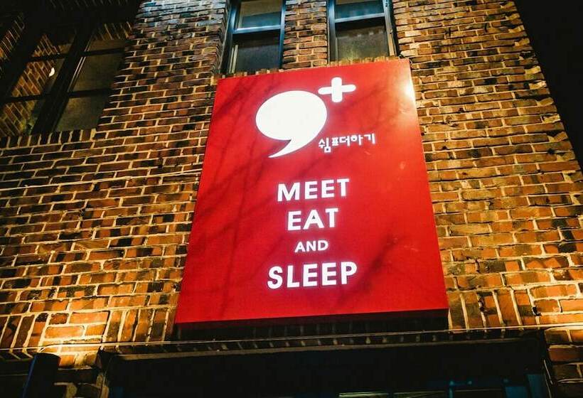 Comma Plus   Hostel