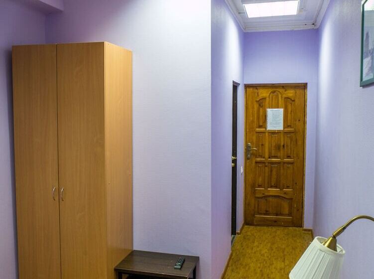Hostel Podvorie