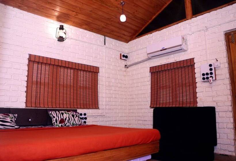 فندق Aanandi Farm And Resort
