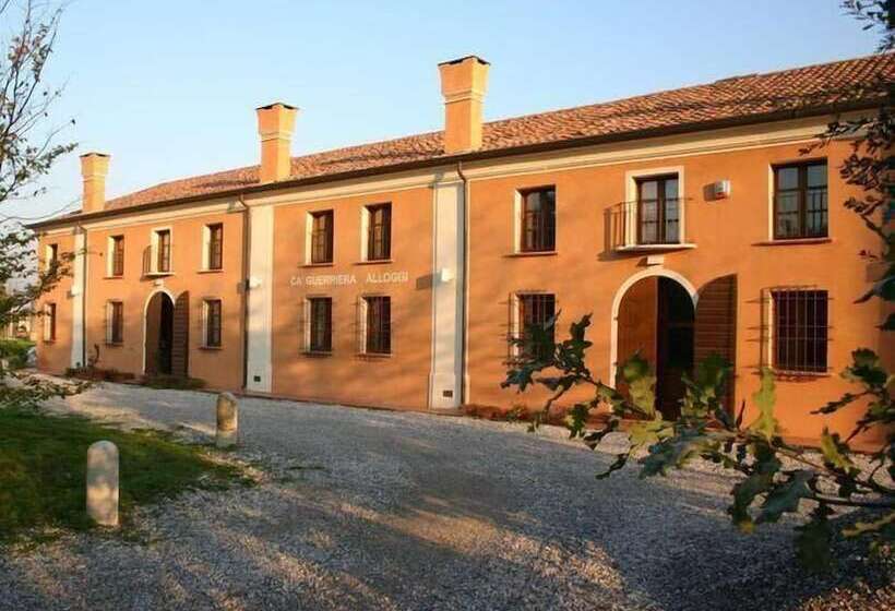 فندق ريفى Ca Guerriera