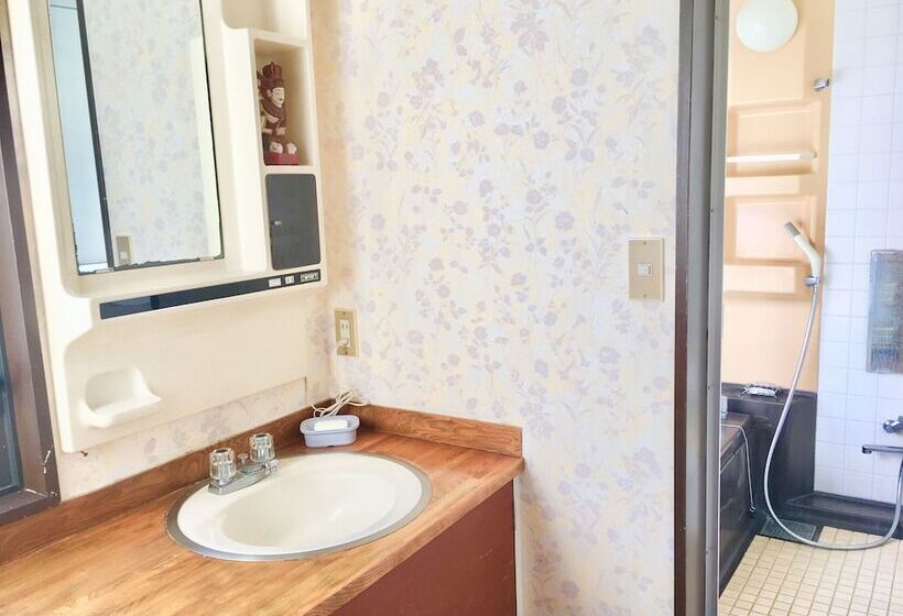 فندق Shirahama Mariner