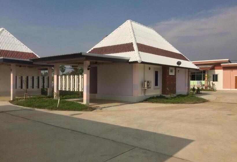 هتل Suanrak Resort