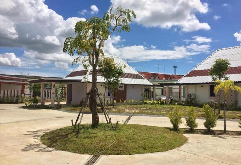 هتل Suanrak Resort