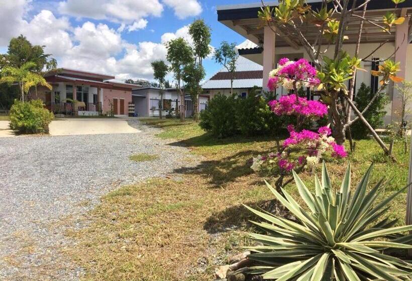 هتل Suanrak Resort