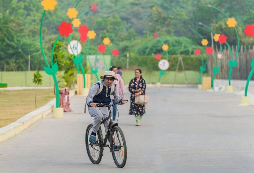 Отель Praveg Tent City Narmada, Statue Of Unity