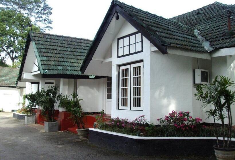 פנסיון Heritage Pusellawa Bungalow