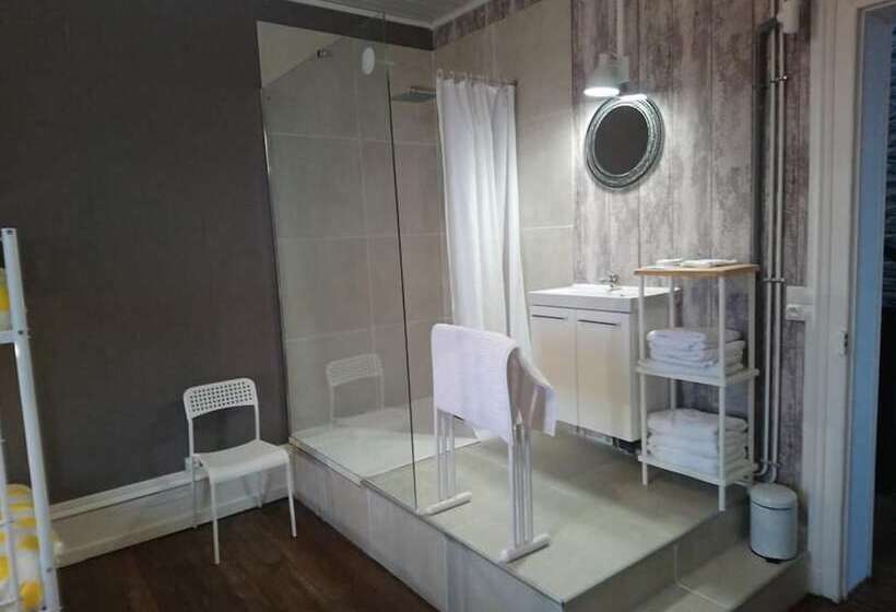 مبيت وإفطار Jad Ranch