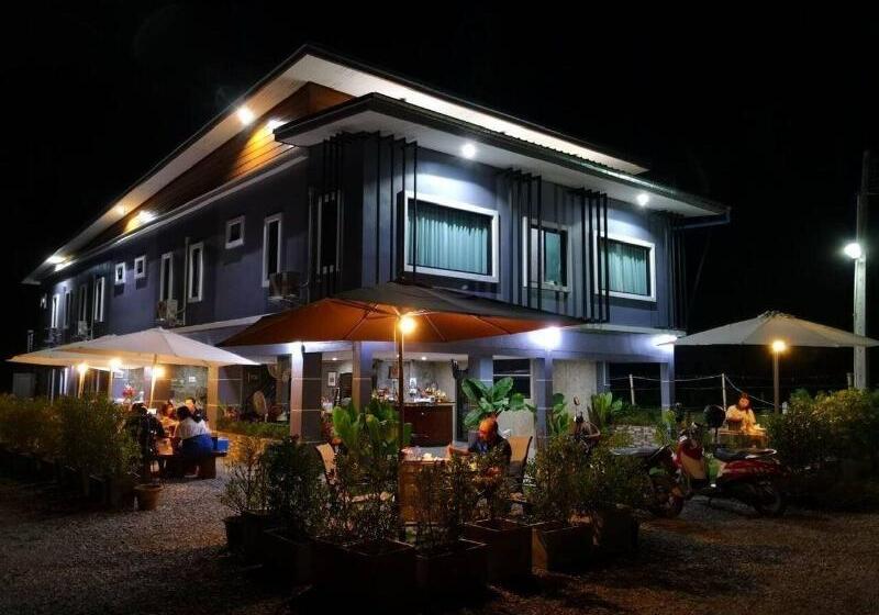 ホテル บ้านแก่งรีสอร์ท เชียงคาน