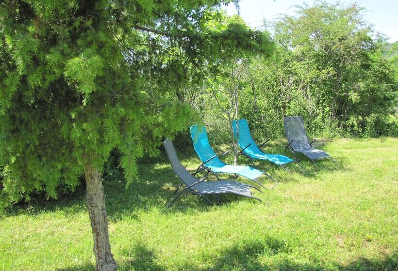 فندق Camping Des Vignes