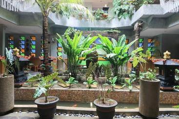 هتل Ddeks Residence