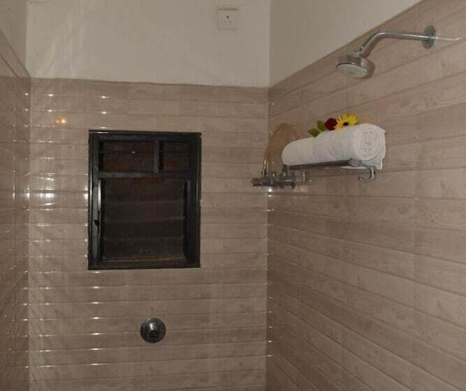 בית מלון כפרי Safari Lodge