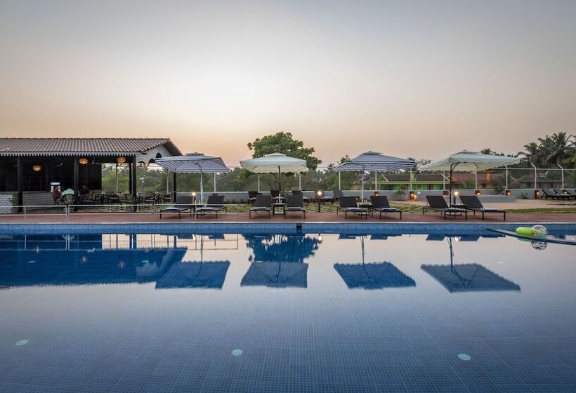 فندق Salcete Beach Resort