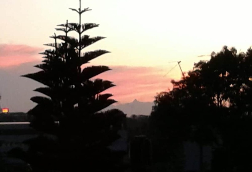 膳宿费 Iquest Colombo