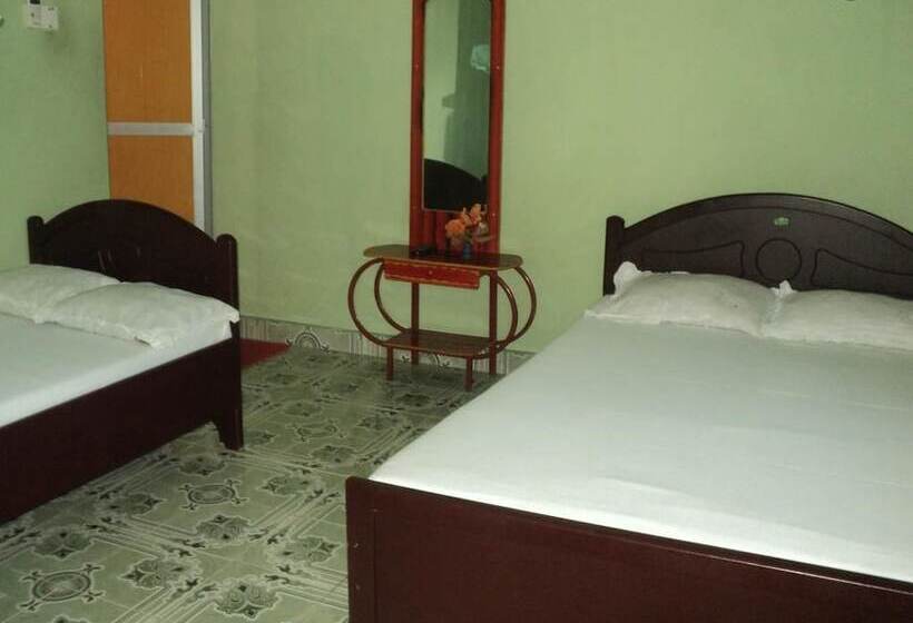 פנסיון Simla Inn Tourist Guest House